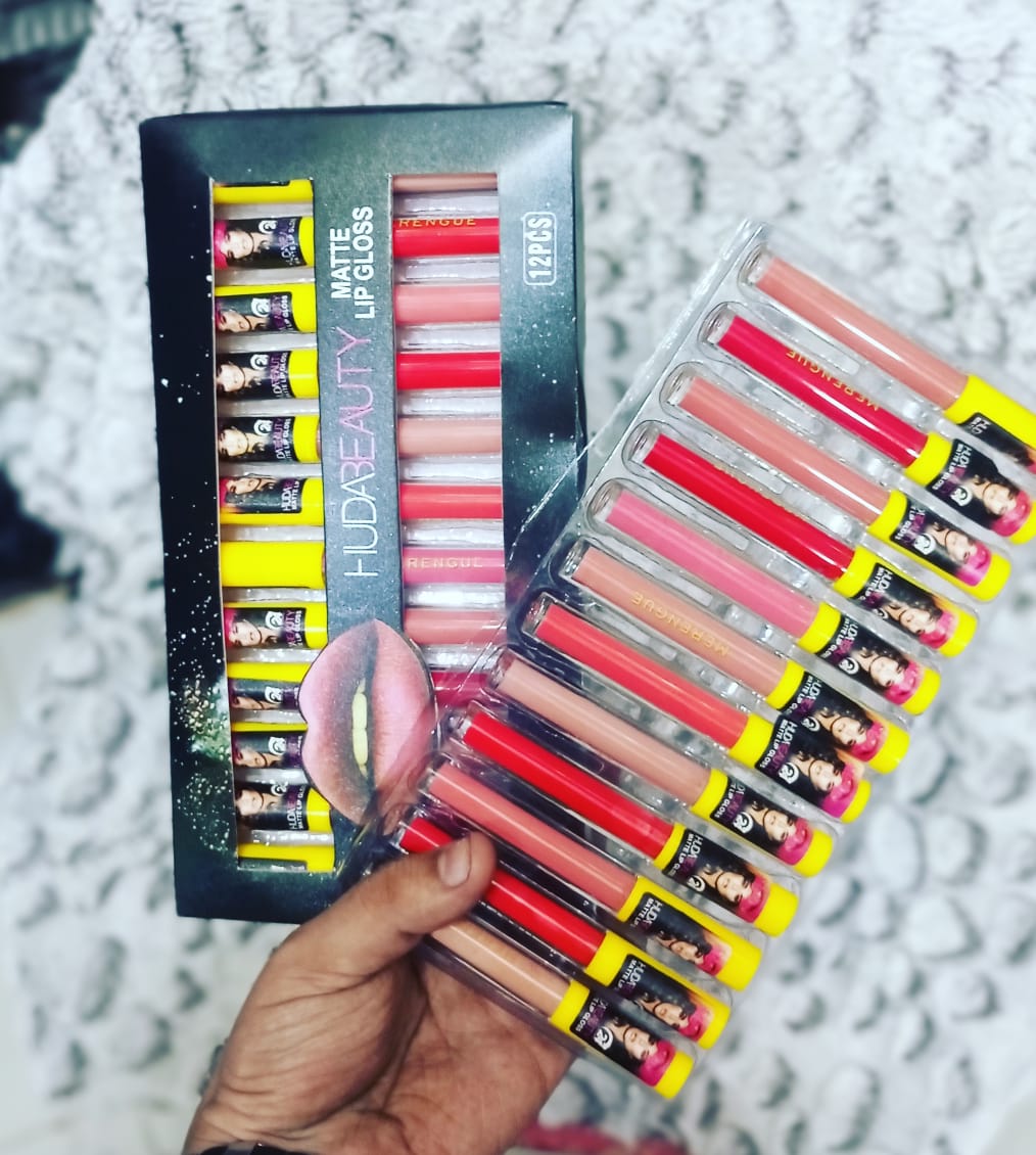 HUDA BEAUTY MATTE LiP GLOSS SET