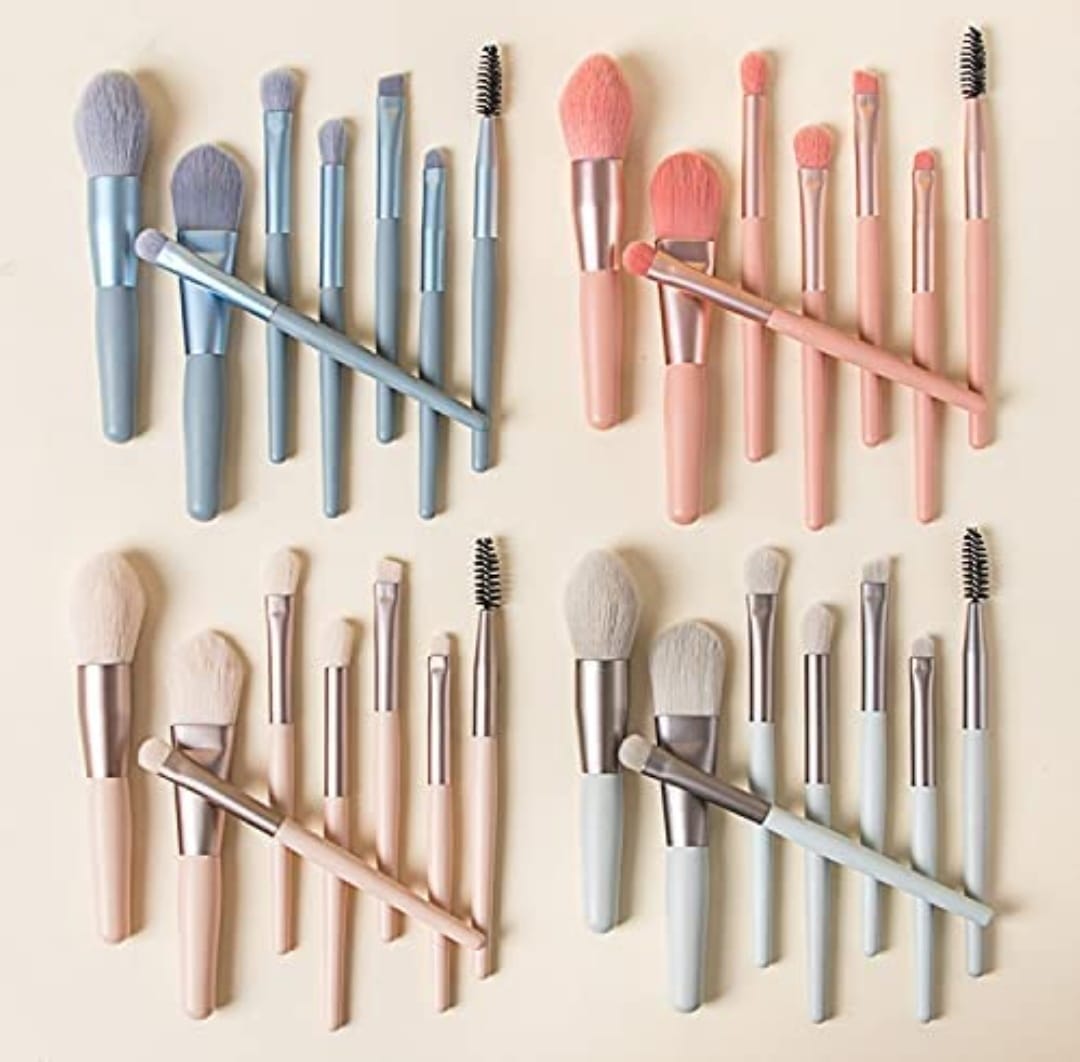 Pouch Brush 8pcs Set - 4 Colors Available!